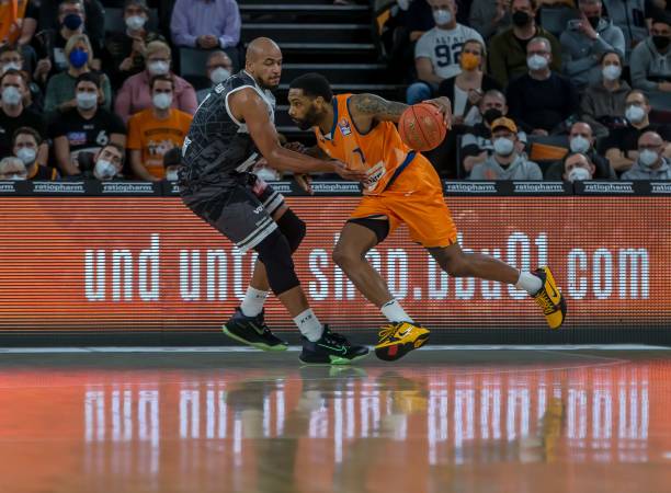 比赛中团队 比赛中团队